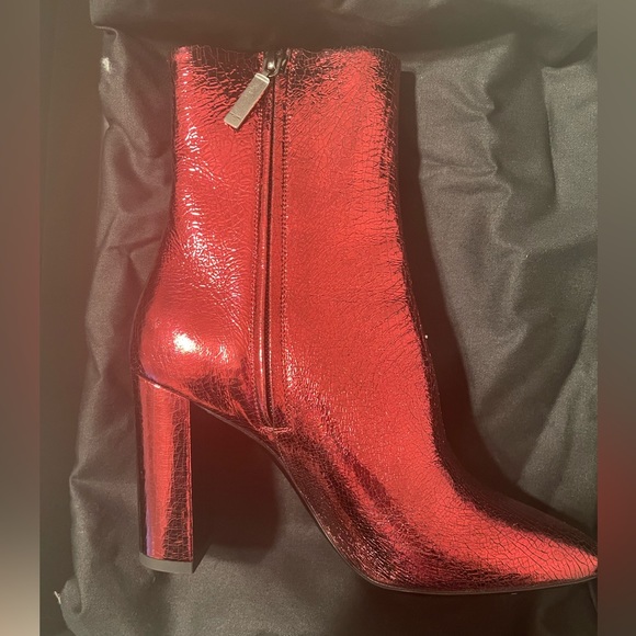 Saint Laurent Red metallic booties - Picture 1 of 4